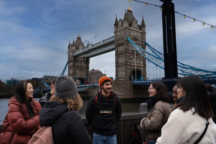 Uncover London's Secrets: A Personalized Full-Day Adventure with a Local Guide