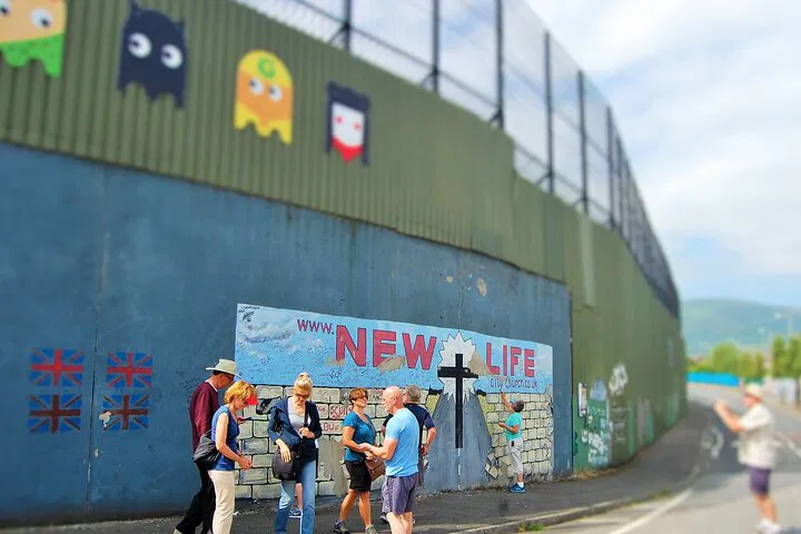 Belfast's Troubles: A Black Taxi Tour Through History