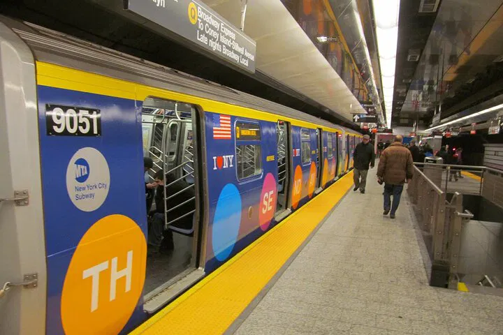 NYC Subway Tour: Ride Like a Local & Explore!