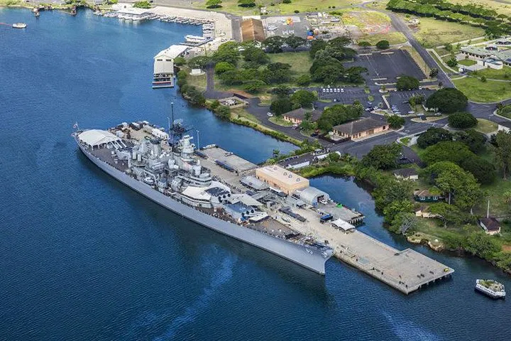 Maui to Oahu Day Trip: Pearl Harbor WWII Adventure