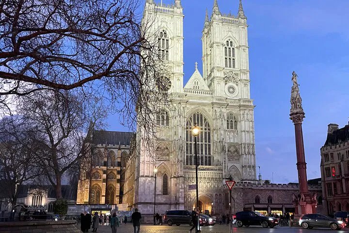 Uncover Royal Secrets: Westminster's Immersive Walking Tour