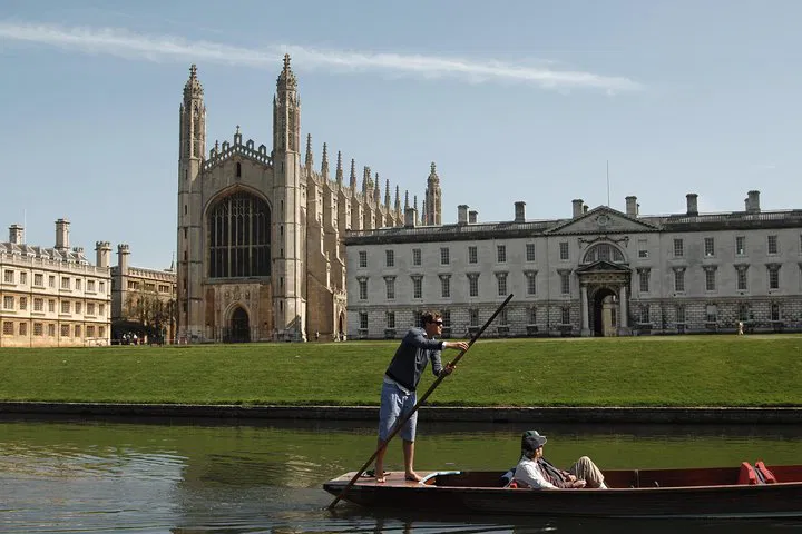 Luxury Cambridge Day Trip: Private Range Rover Excursion from London