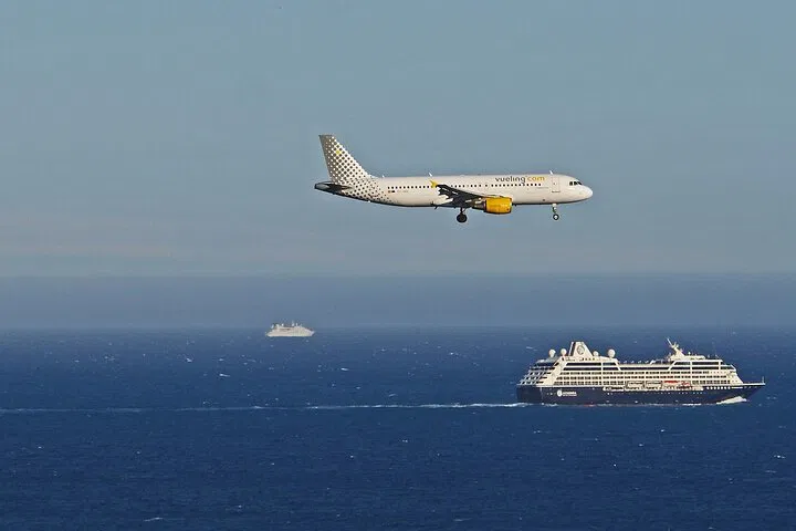 Stress-Free Southampton to Heathrow Transfer: Luxury & Reliability Awaits!