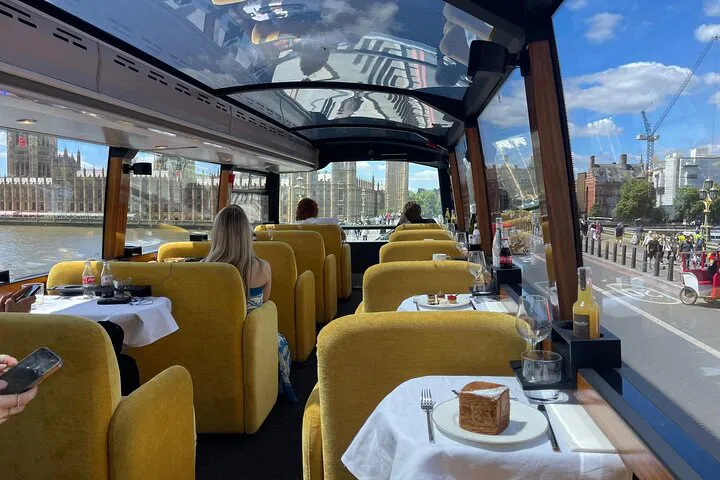 London Champagne Bus Tour: Westminster Abbey & More!
