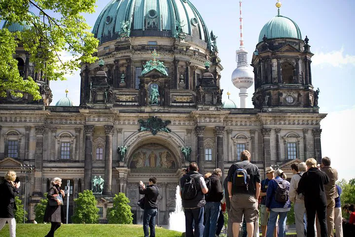Berlin Shore Excursion: Unveiling History & Culture from Warnemünde!