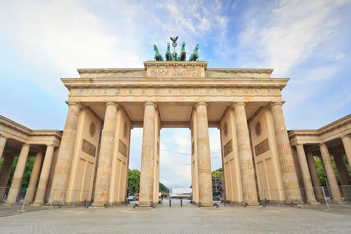 Berlin Blitz: Conquer the Capital in a 2-Hour Car Tour!