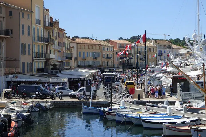 Marseille to Saint Tropez: Unveiling Toulon's Hidden Gems on a Private Transfer