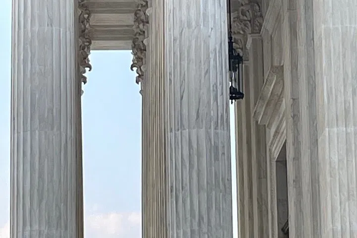 Capitol Hill Literary Walk: Explore DC's Bookstores & History
