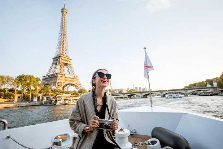 Seine River Champagne Cruise: A Toast to Parisian Charm