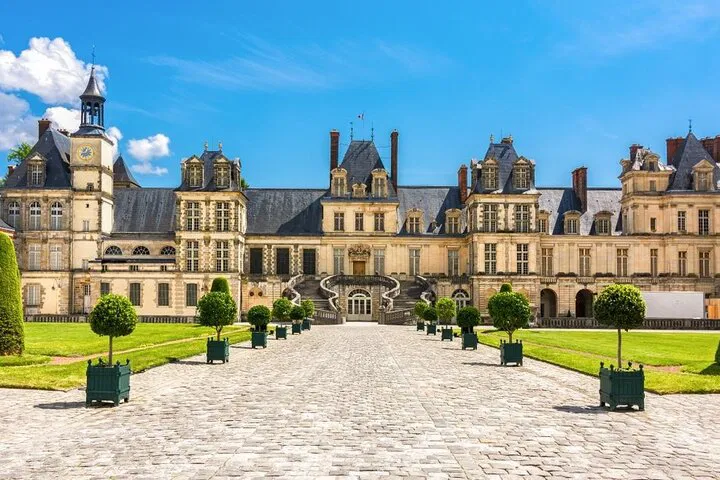 Fontainebleau Castle: A Royal Day Trip from Paris