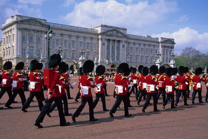 London's Iconic Landmarks: A Customizable Private Day Tour