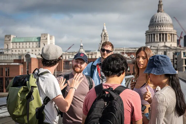 Iconic London: St. Paul's & Westminster Walking Adventure