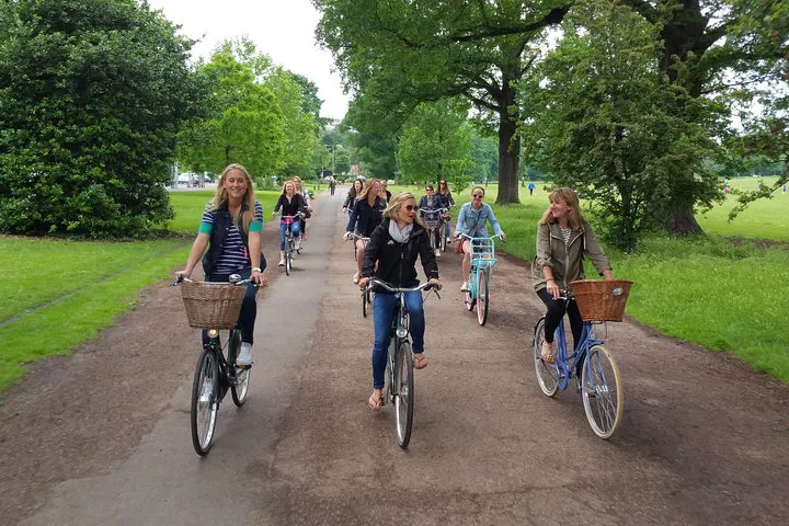Bike Brighton: Explore City's Charm on Two Wheels!