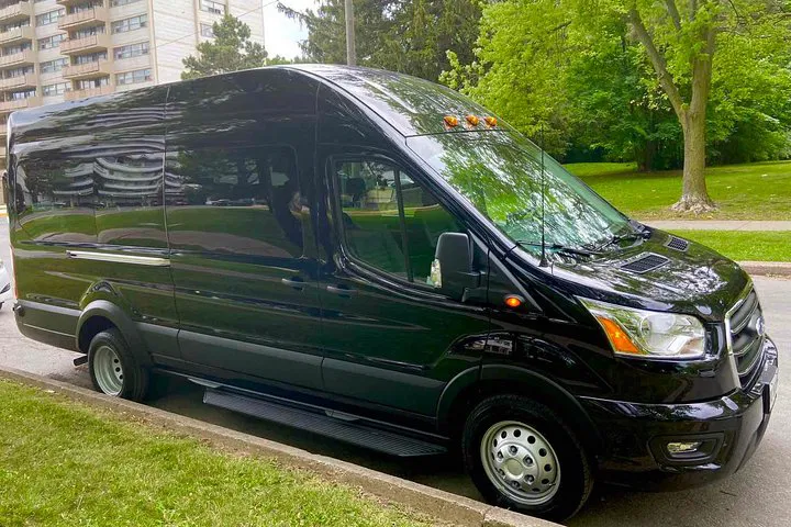 Stress-Free Niagara to Toronto Airport Transfer: Private & Reliable!