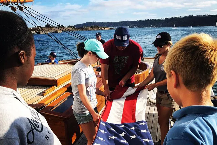 San Diego Whale Watching: America Yacht Adventure