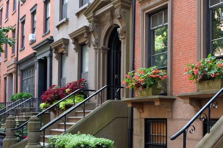Discover Brooklyn Heights: A Self-Guided Audio Adventure
