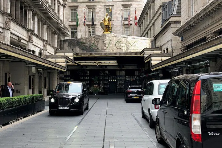 Uncover London's Hidden Gems: A Quirky Walking Adventure