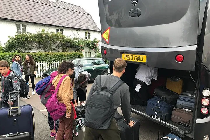 Stress-Free Luton Airport Transfers: Your London Arrival Sorted!