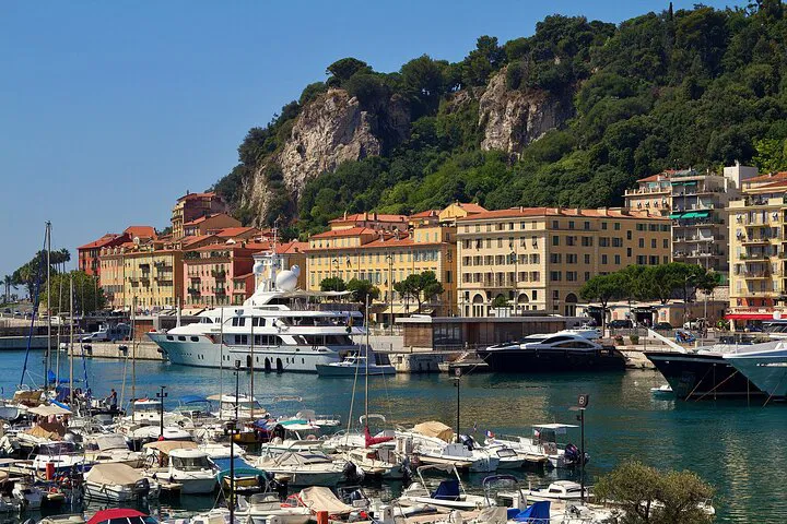 Stress-Free Transfer: Saint Tropez to Nice Private Ride