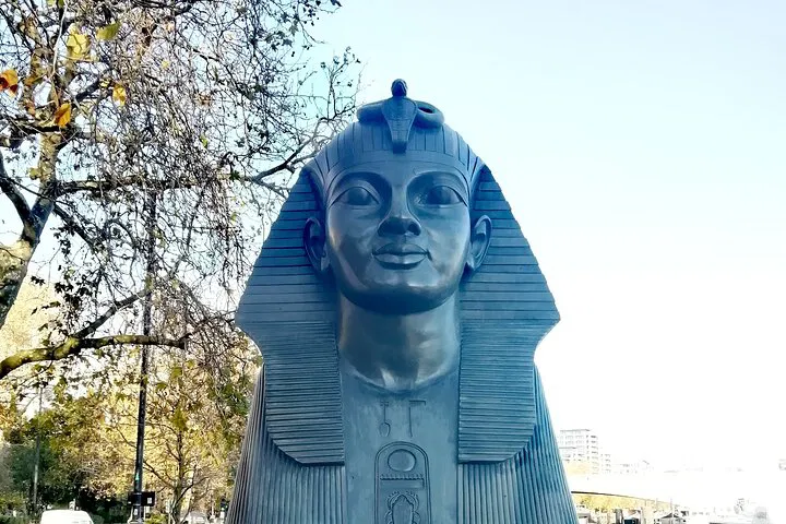 London's Quirky History: Hidden Gems Walking Tour