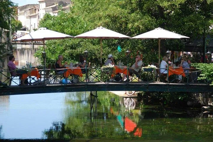 Luberon Market & Villages: A Sunday Adventure from Aix-en-Provence
