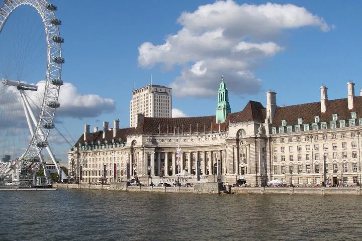 Uncover Royal History: 8-Day Immersive London Course & Tour