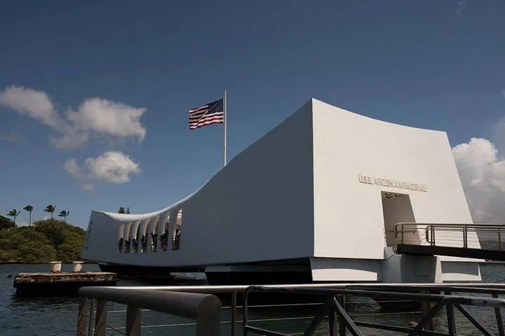 Pearl Harbor Full-Day Tour: Explore History