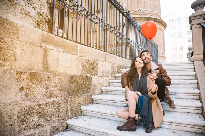 Capture Your Parisian Story: Iconic Montmartre Photoshoot