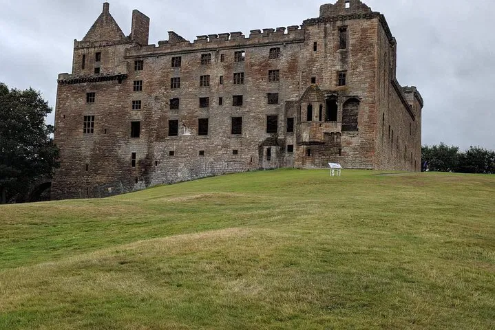 Queen Mary of Scots Private Tour from Edinburgh