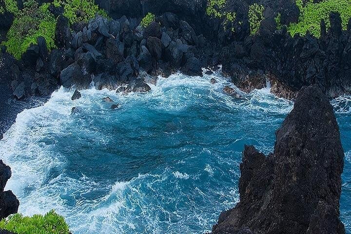 Unveiling Hana's Hidden Gems: A Deluxe Rainforest Adventure from Oahu