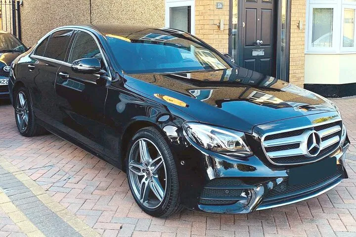 Stress-Free Paris Arrival: Private Transfer from Train to CDG Airport