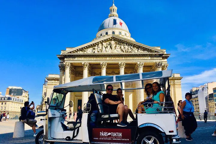 Paris TukTuk Tour: Unforgettable 3-Hour Monument Adventure