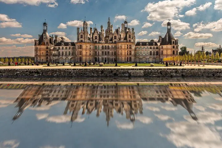 Loire Valley Châteaux: An Exclusive VIP Day Trip from Paris