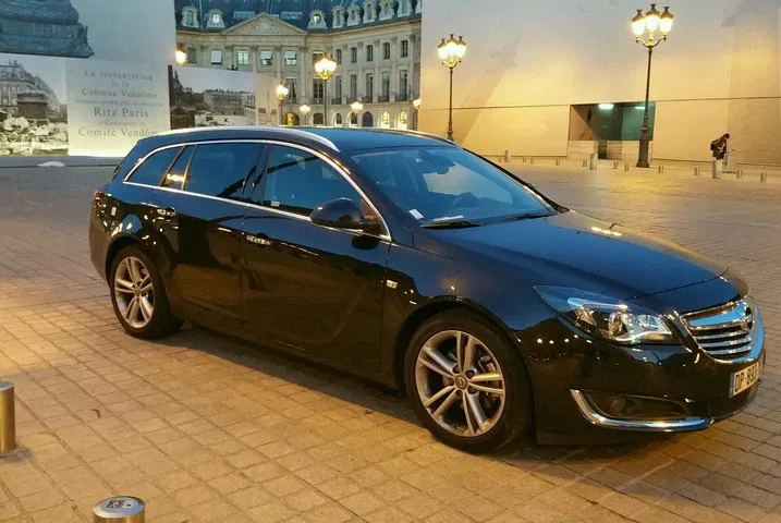 Effortless Paris Arrival: Private Taxi from Charles de Gaulle Airport