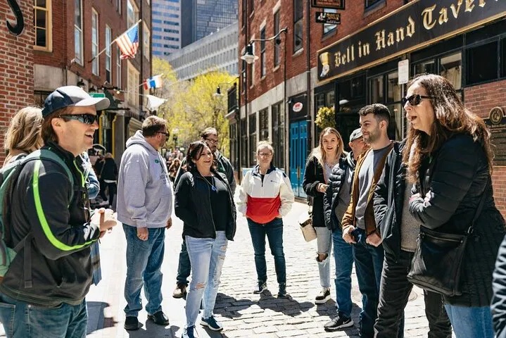 Boston Freedom Trail Pub Crawl: History, Beer & Fun!