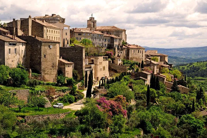 Provence in a Day: Top Sights from Avignon