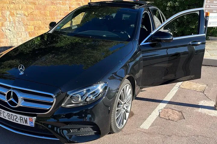 Luxury Private Ride: Explore Montpellier with a Personal VTC Driver