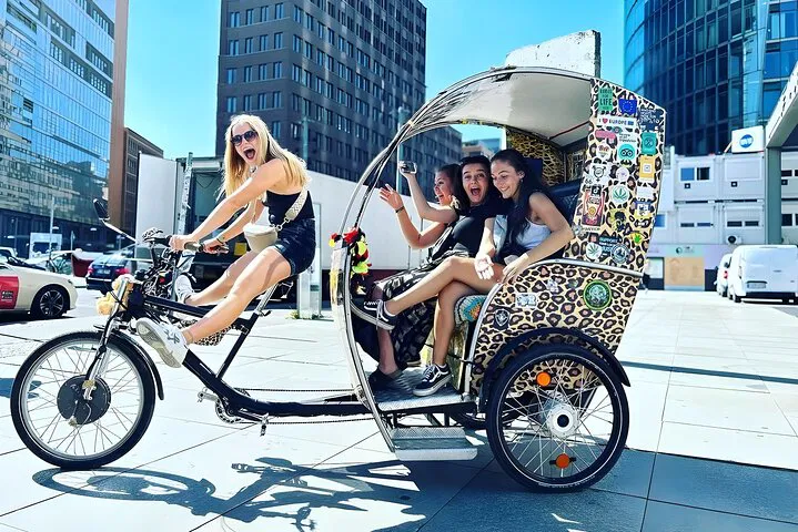 Berlin Rickshaw Tour: Glide Through History & Hidden Gems!