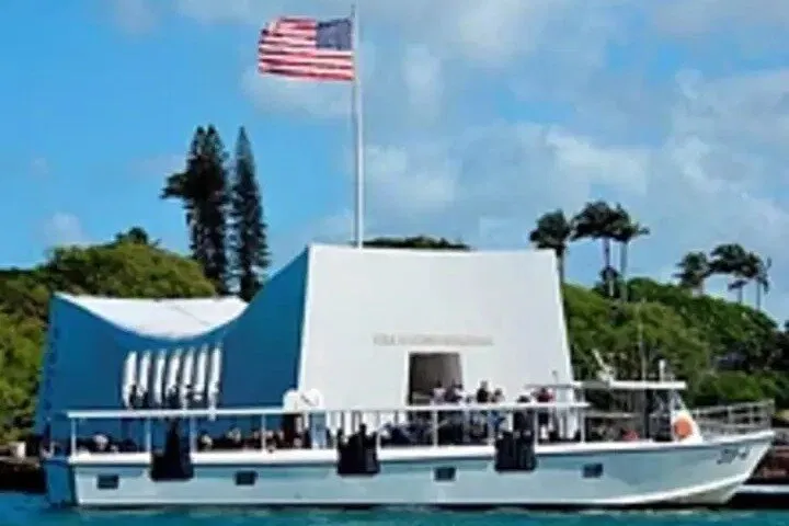 Pearl Harbor: Relive History at Arizona & Missouri Memorials