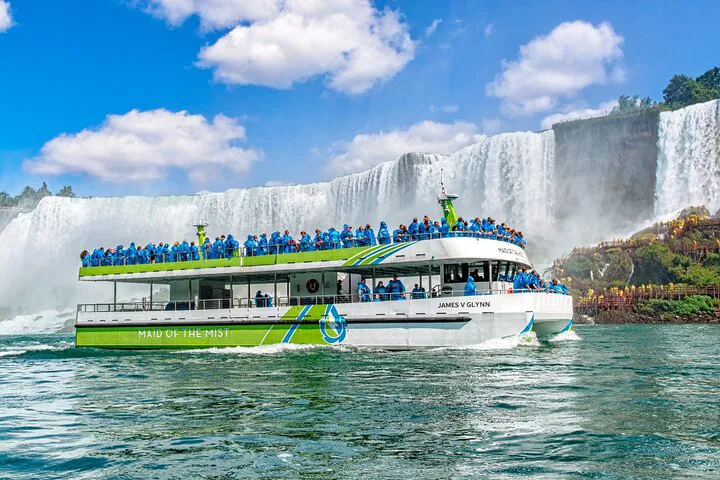 Niagara Falls Maid of the Mist Boat & Walking Tour