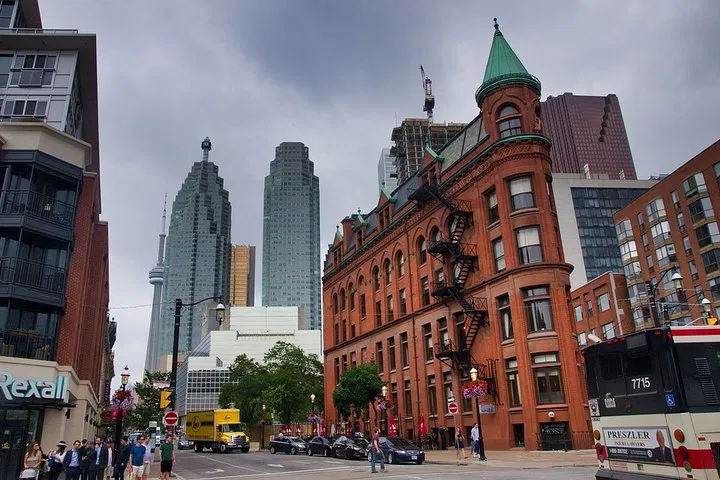 Uncover Toronto's Hidden Gems: A Personalized Walking Tour