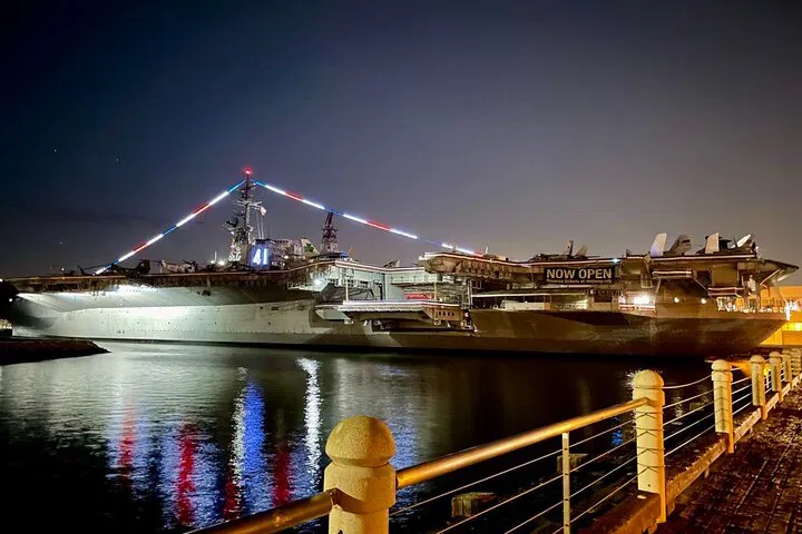 Uncover San Diego's Haunted Waterfront: A Ghostly Walking Adventure