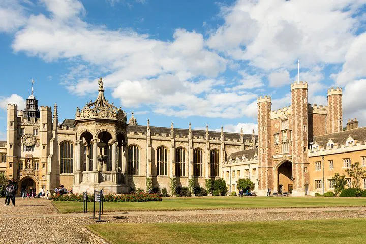 Discover Cambridge: A Self-Guided Audio Adventure Through Historic Colleges