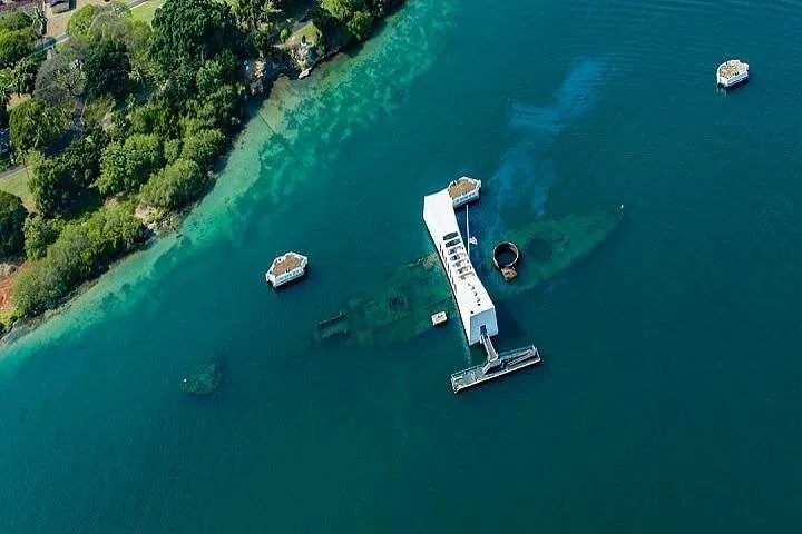 Kauai to Pearl Harbor: A Moving Historical Journey & Honolulu City Tour