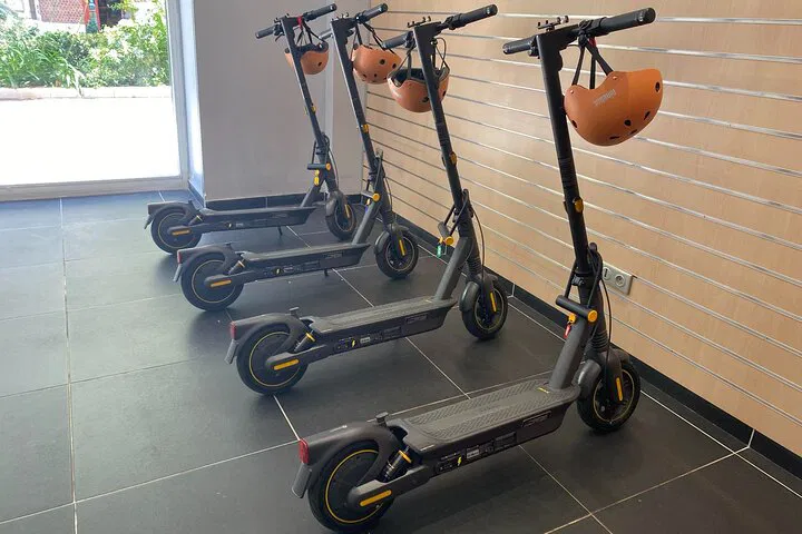 Nice on Electric Scooters: Explore the French Riviera with Freedom!