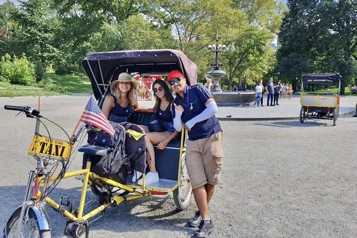 Central Park Pedicab Tours: Explore the Park's Best Highlights!