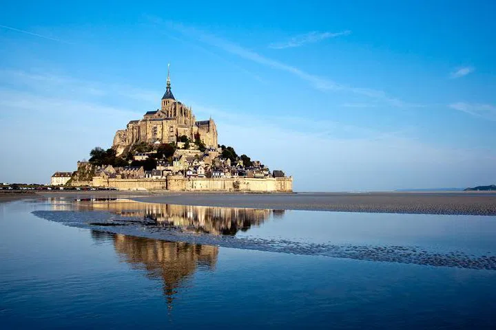 Mont Saint Michel Day Trip from Paris: Guided Abbey Tour