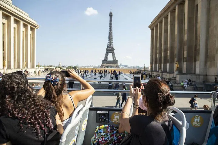 Paris in Style: Private Open Bus, Seine Cruise & Louvre VIP Tour