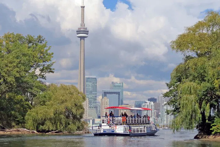 Toronto Skyline Cruise: Harbour & Islands Views!