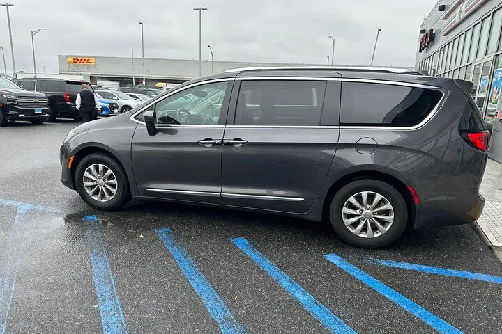 Stress-Free Transfers: LGA to Manhattan Port Private Ride